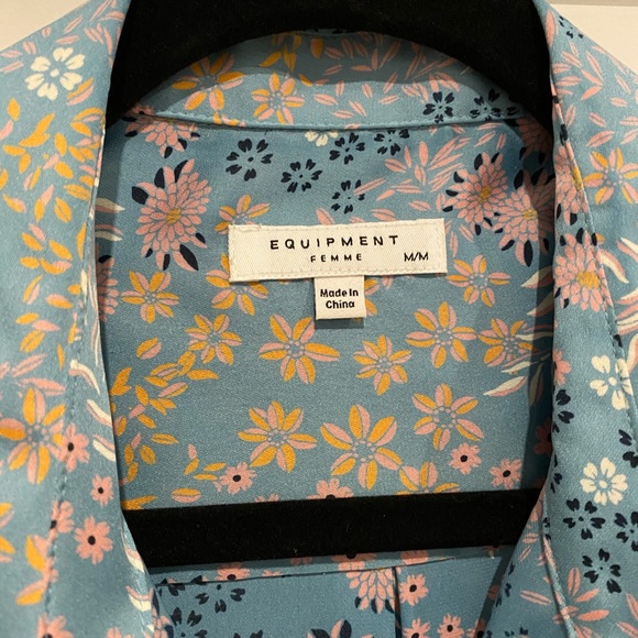 Beautiful Equipment Silk Shirt Sz M - Picture 2 of 4